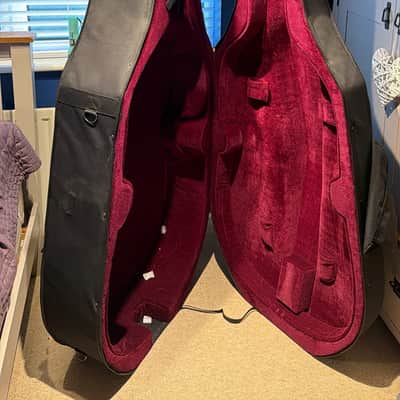 Gear4music Upright Bass Case - Black / Red Velvet inner image 3