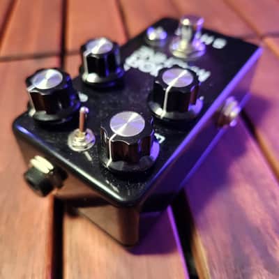 Shoe Pedals Savior Machine Boost/Overdrive 2010s - Black image 2