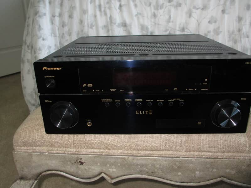 Pioneer Elite Receiver VSX-33 (2010) Black - 7 x 110 watts/channel, iphone & bluetooth, Sirius ready image 1