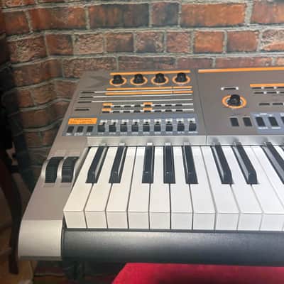 Casio XW-P1 61-Key Performance Synthesizer 2010s - Silver image 4
