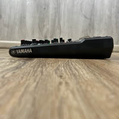 Yamaha MG10XU 10-Channel Analog Mixer 2016 - Present - Black image 5