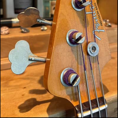 Fender Limited Edition Vintera II Roadworn 60s Precision Bass 2025 - Charcoal Frost Metallic Nitro image 3