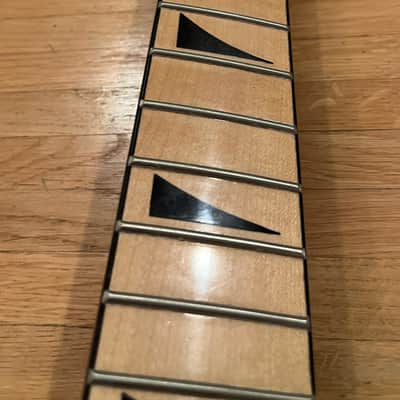Jackson Dinky Neck reverse headstock 22 frets image 3