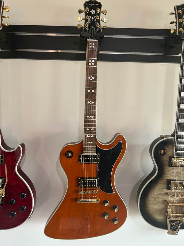 Epiphone Lee Malia Signature RD Custom Artisan