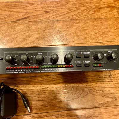 Alesis 3630 Dual-Channel Compressor/Limiter with Gate (FULLY TESTED) image 3