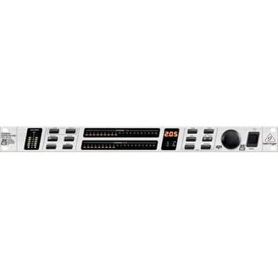 Immagine Behringer FBQ2496 Ultra-Fast Feedback Destroyer/Parametric Equalizer, Bundle with 2x 10' XLR Microphone Cable - 1