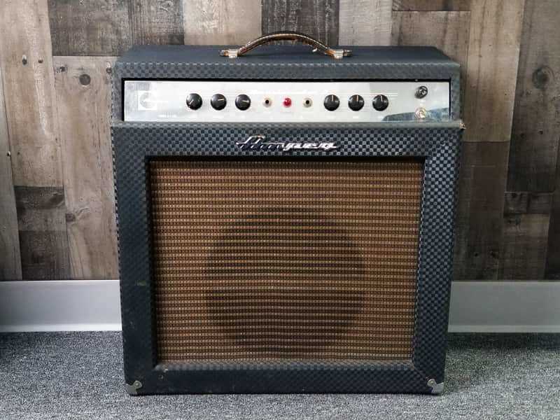 Ampeg Reverberocket 2 Combo Amp - 12-Watts - 1x12" Speaker - With Footswitch image 1