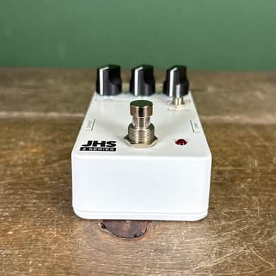 JHS 3 Series Delay 2020 - Present - White image 6