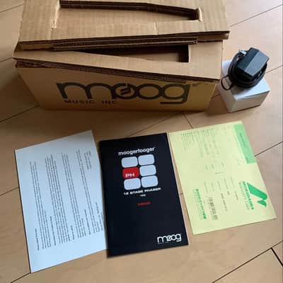 Moog MF-103 Moogerfooger 12-Stage Phaser w/ Original Box image 8