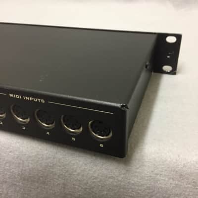 Opcode Studio 128X Midi Patchbay 80's - Black image 10