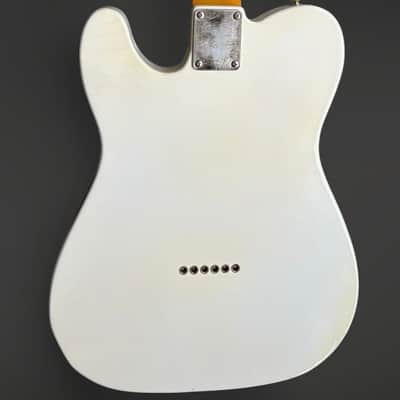 Lelah 37T - Olympic White. NEW (Authorized Dealer) image 3