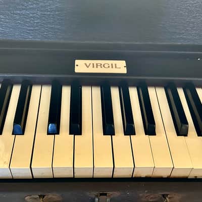 A. M. Virgil Rare 6 Octave Suitcase Practice Piano Keyboard circa 1910 - 1920 - Covered Wooden Case image 3