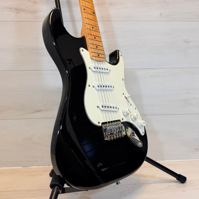 Silvertone S-Style Electric Guitar Black Maple Fingerboard image 1