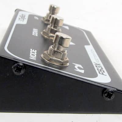 Used DigiTech FS3X 3 Button Footswitch VGC image 4