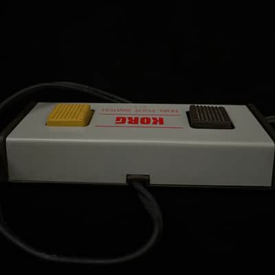 Korg S-2 footswitch image 4