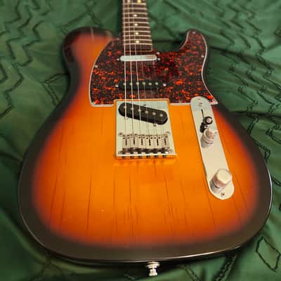 Fender Deluxe Nashville Power Telecaster 2000 Sunburst image 1