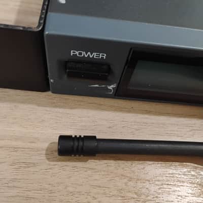 Carvin 900 IEM Transmitter image 4