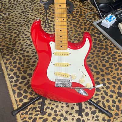 Fernandes LE-1 Strat 90'-2000 - Red image 1