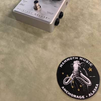 Darkglass Electronics Vintage Deluxe v3.0 Tube Amp Simulator Pedal image 4