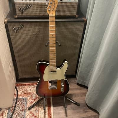 Fender American Deluxe Telecaster with Maple Fretboard 2004 - 2010 - 3-Color Sunburst image 1