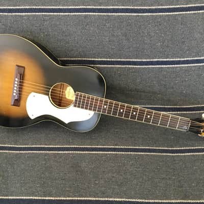 Hensel Parlor "Artist" model 1930's sunburst image 1