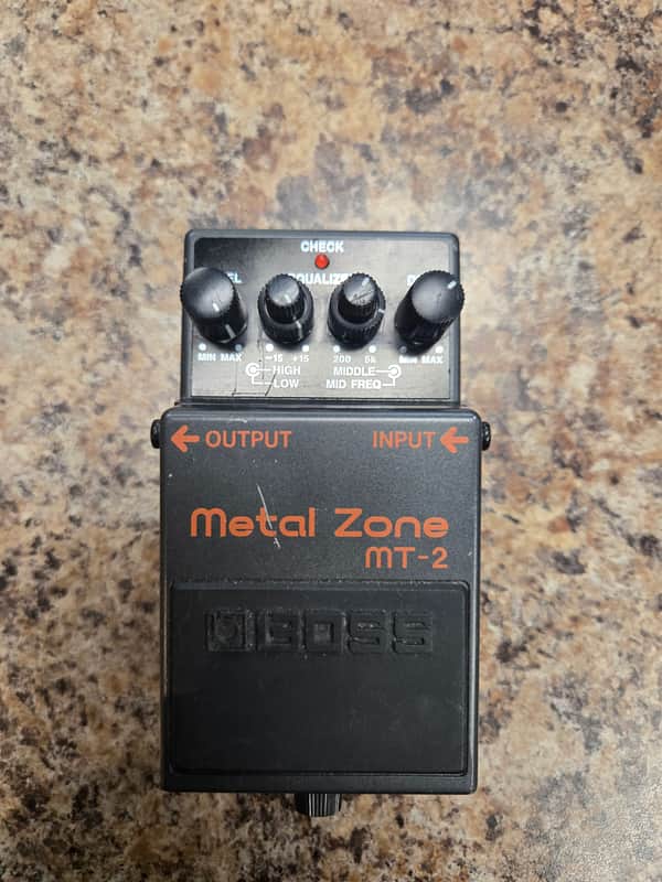 Boss MT-2 Metal Zone (Silver Label) 1991 - Present - Black image 1
