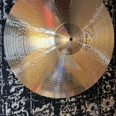 Mint Paiste 20" Signature Fast Crash Cymbal - Traditional image 1