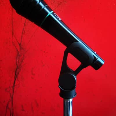 Vintage 1990's AKG D3700 Hyper Cardioid Dynamic Microphone Low Z w accessories D1000E D190E image 7