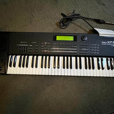 Roland XP-60 61-Key 64-Voice Music Workstation Keyboard 1998 - 2003 - Black image 4