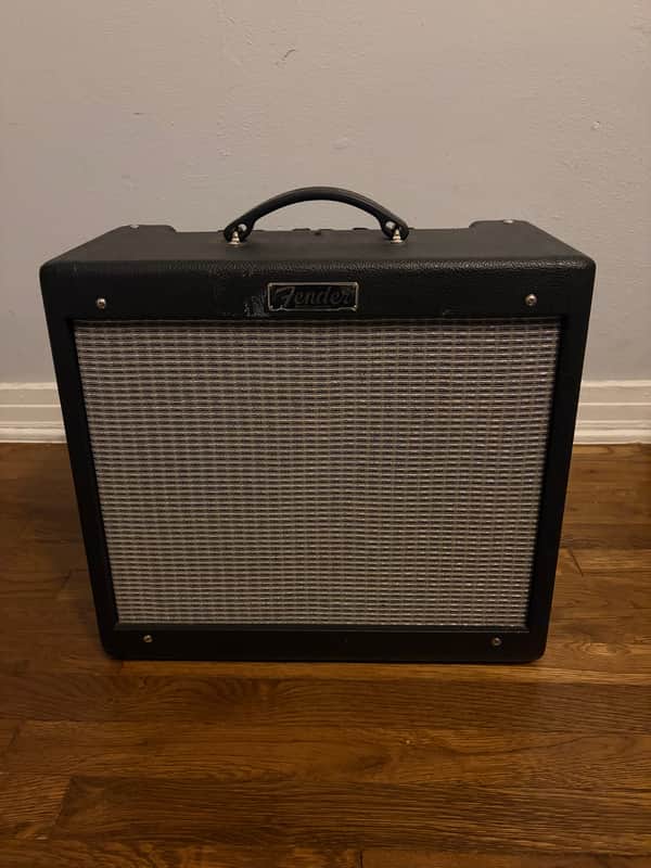 Fender Blues Junior III 15-Watt 1x12" Guitar Combo 2010 - 2017 - Black image 1