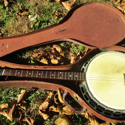 Gibson TB-00 Tenor Banjo, Early 1950's, One Piece Flange, Brass Tone Ring, Hang Tags, Case image 1