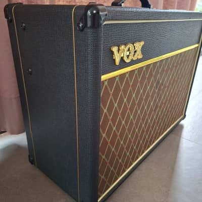 Vox AC15CC1 Custom Classic 15-Watt 1x12" Guitar Combo 2006 - 2010 - Black image 12