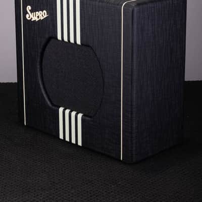 Supro Delta King 10 1 x 10-inch 5-watt Tube Combo Amp - Black and Cream image 6