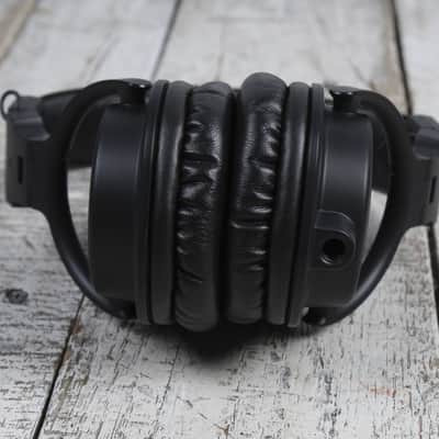 Yamaha HPH-MT5 Closed Back Studio Monitor Headphones Black with Carrying Bag image 5