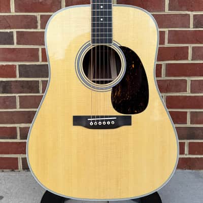 Martin D-35, Spruce Top, East Indian Rosewood Back & Sides, Ebony Bridge & Fretboard, Hardshell Case image 1