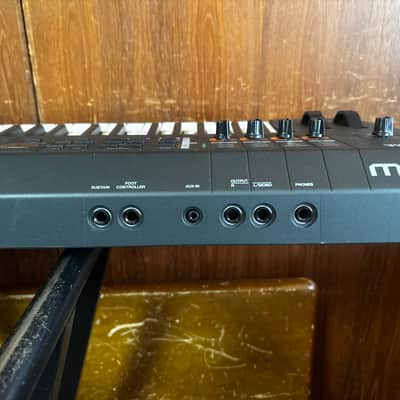 Yamaha MX49 Synth/Controller w/ power supply image 9