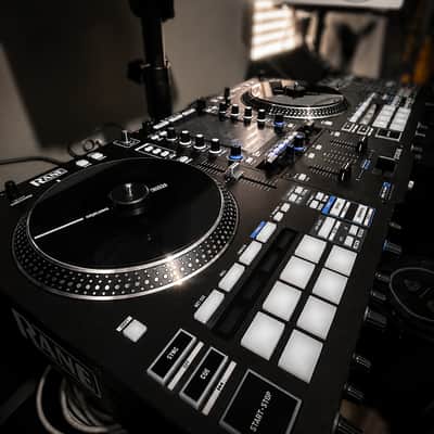 RANE SYSTEM ONE All-in-One Standalone DJ System with Motorized Platters & Touchscreen image 2