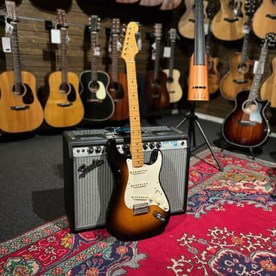 Fender Stratocaster 2005 - Sunburst image 1
