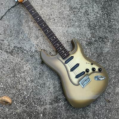 Fender 70th Anniversary Vintera II Stratocaster 2024 - Antigua image 1