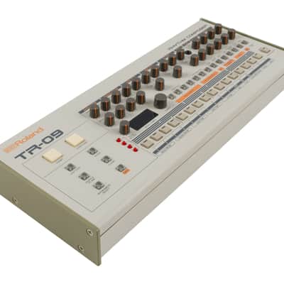 Roland Boutique TR-09 Rhythm Composer Drum Machine [USED] image 2
