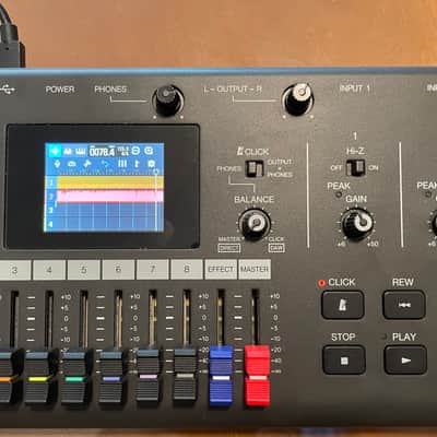 Zoom R12 Portable Multitrack Recorder 2022 - Present - Black image 1