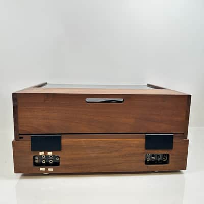 KLH Model Twenty Stereo Turntable Receiver image 17