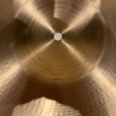 A Zildjian 18” Medium Thin Crash Cymbal – 2000 – Excellent Condition image 5