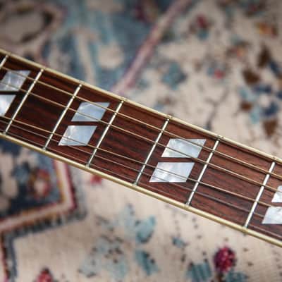 Gibson Custom 1960 Reissue Hummingbird Heritage Cherry Sunburst image 11
