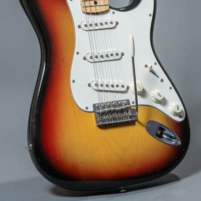 Fender Stratocaster 1971, Sunburst image 6