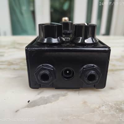 3Leaf Audio Proton MK2 2012 - Metallic Gold Over Black image 7