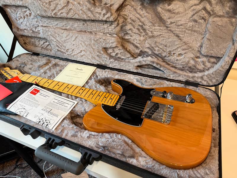 Fender American Professional II Telecaster with Maple Fretboard 2025 - Roasted Pine