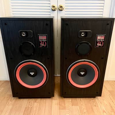 Cerwin Vega RE-30 Series Tower Floor Standing Speakers Great. Tested image 1