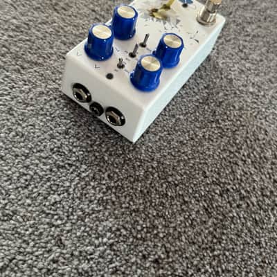 Flower Pedals Dandelion Tremolo 2021 Limited Edition Reverse Colorway image 2