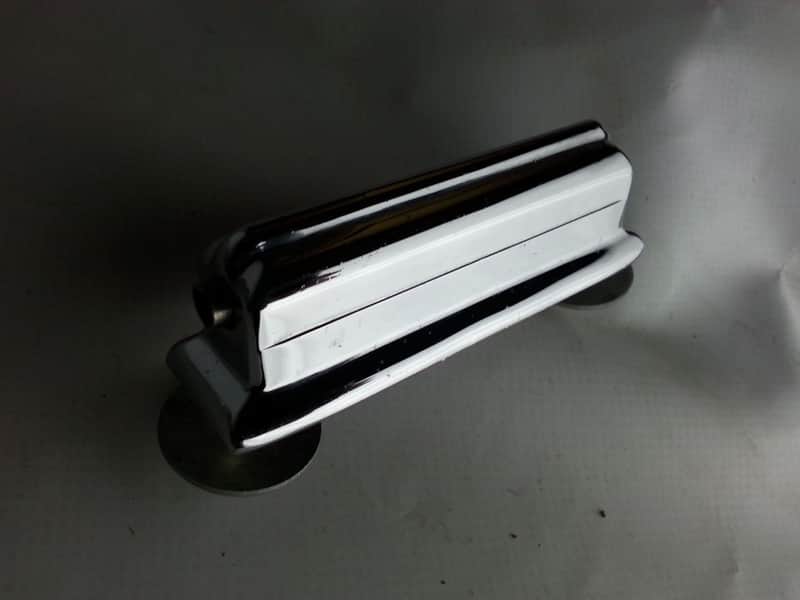 *Rogers Beavertail Bass Drum Lug Chrome Tower/Luxor Center 60s Vintage* image 1
